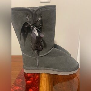 Style & Co Ribbon Accented Faux Fur Lined Gray Boots Size 8